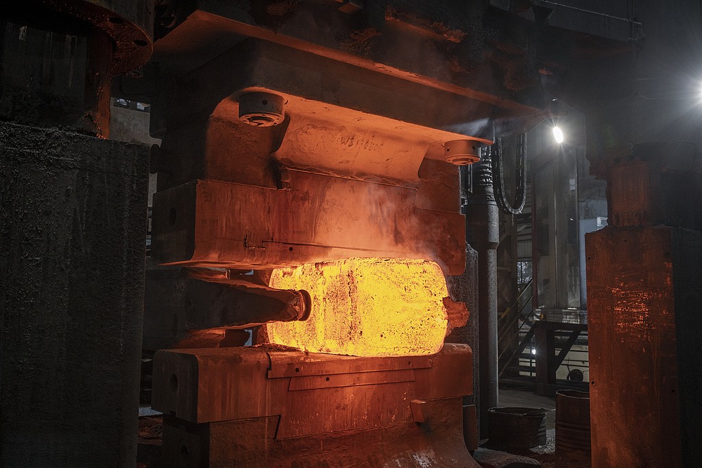 Open die forging process for heavy shafts Open die forging process for heavy shafts